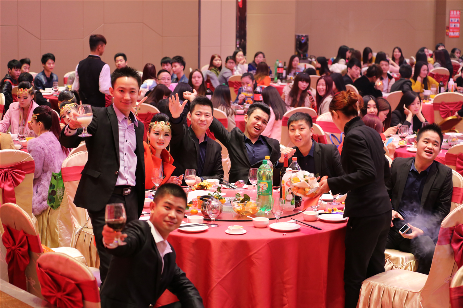 舒适湾嘉华集团2016团拜会照片集锦,精彩回顾!