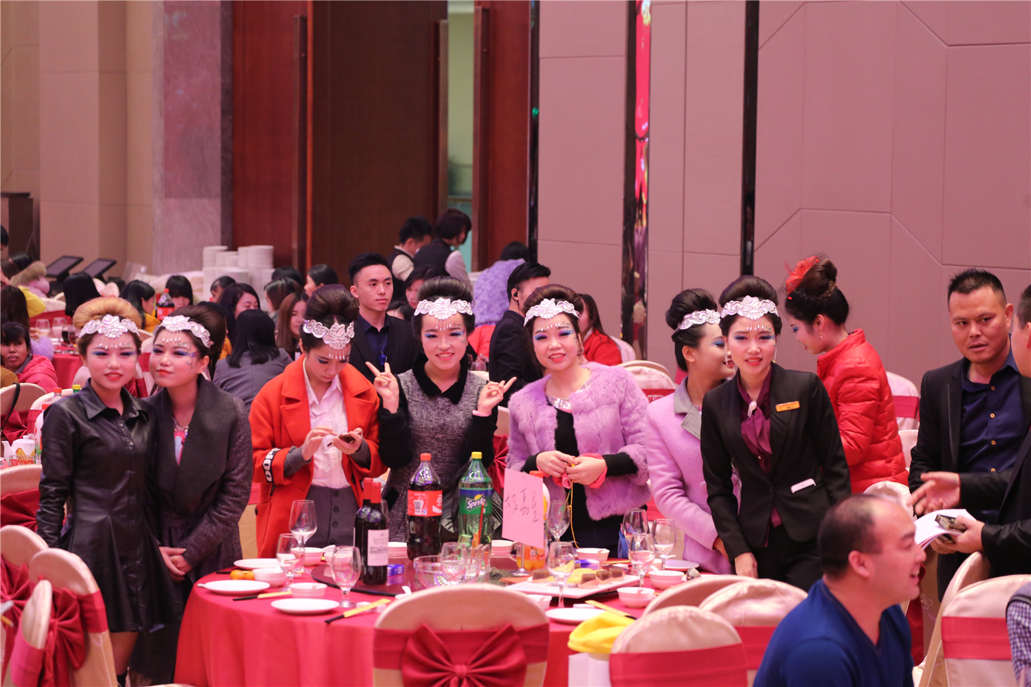 舒适湾嘉华集团2016团拜会照片集锦,精彩回顾!