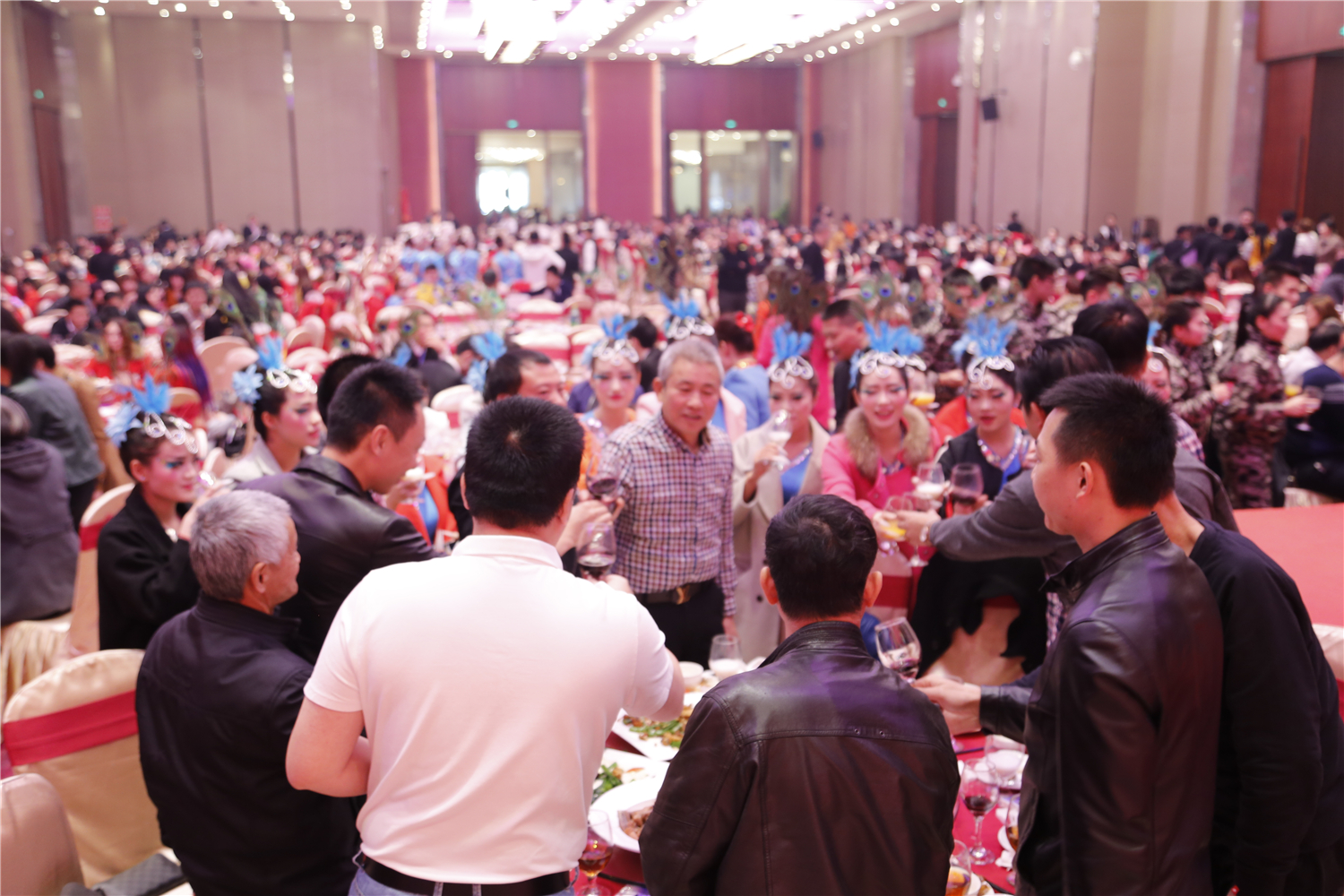 舒适湾嘉华集团2016团拜会照片集锦,精彩回顾!